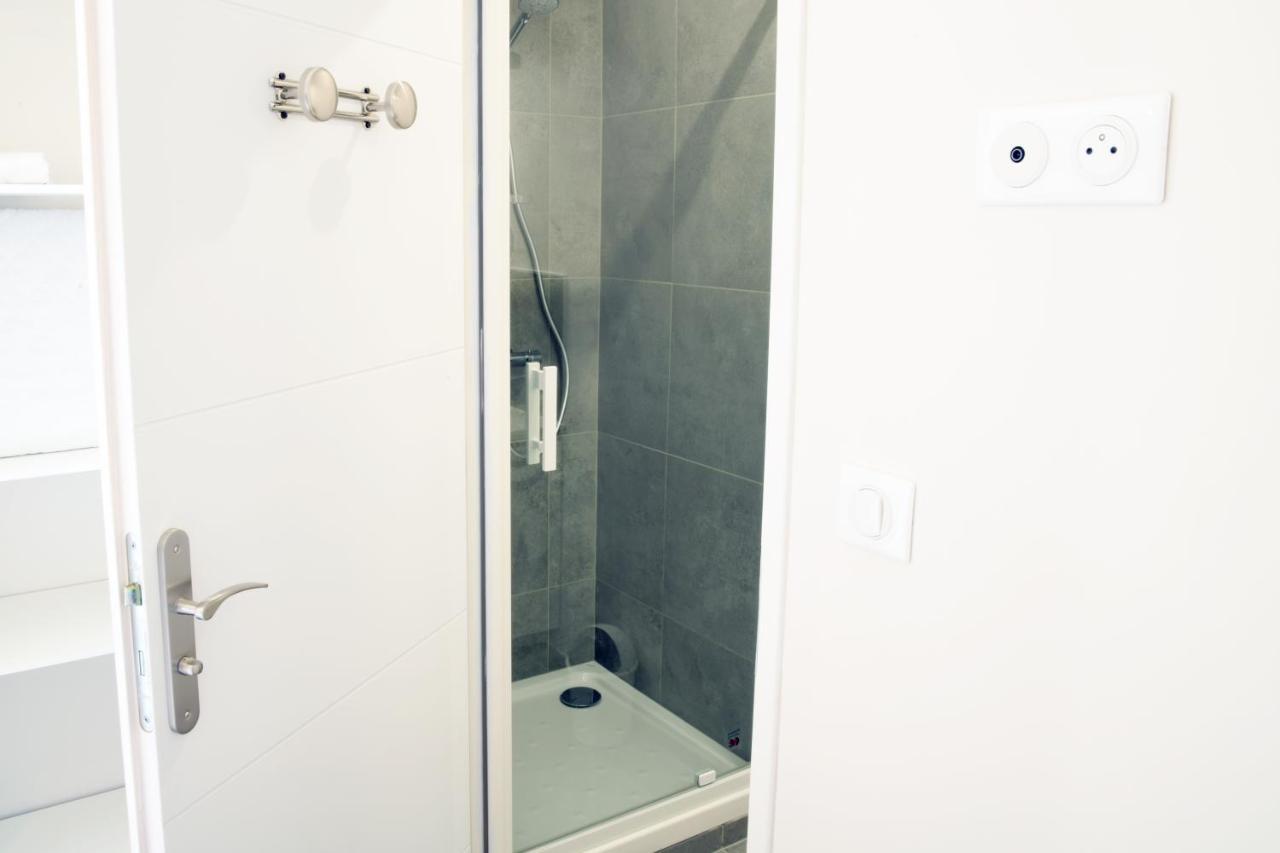 Apartament T2 - 28M2 Avec Cour Et Stationnement, Wifi Et Linge Fournis Angoulême Zewnętrze zdjęcie