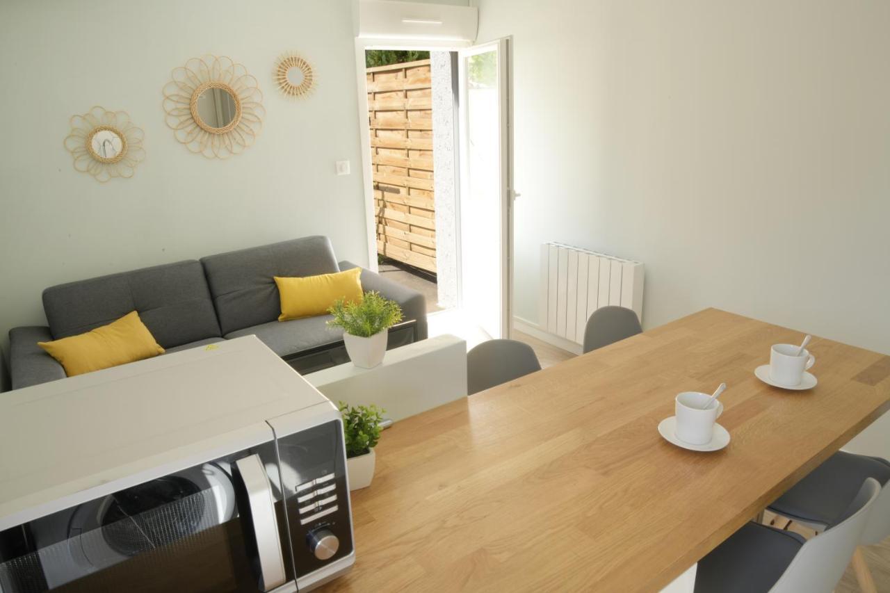 Apartament T2 - 28M2 Avec Cour Et Stationnement, Wifi Et Linge Fournis Angoulême Zewnętrze zdjęcie